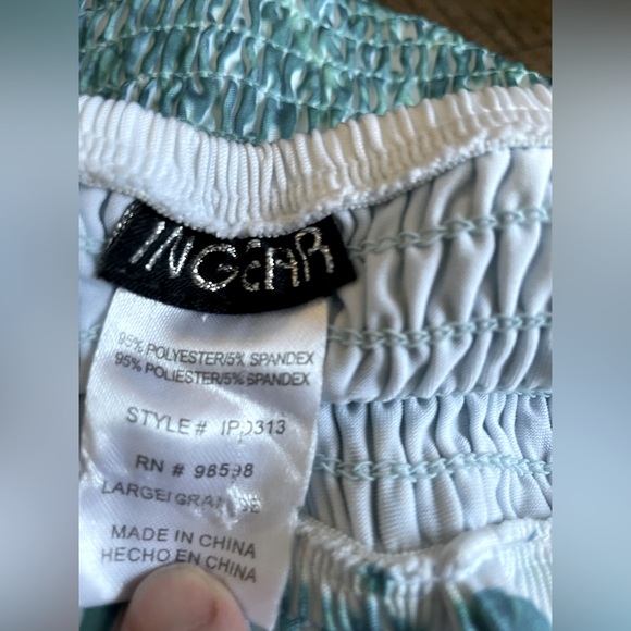 Two fabulous cover ups. Large in a turquoise colour with beads & bling & a brown - Picture 7 of 12